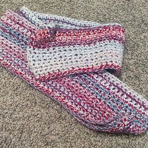 HANDMADE Snow Berries Scarf
